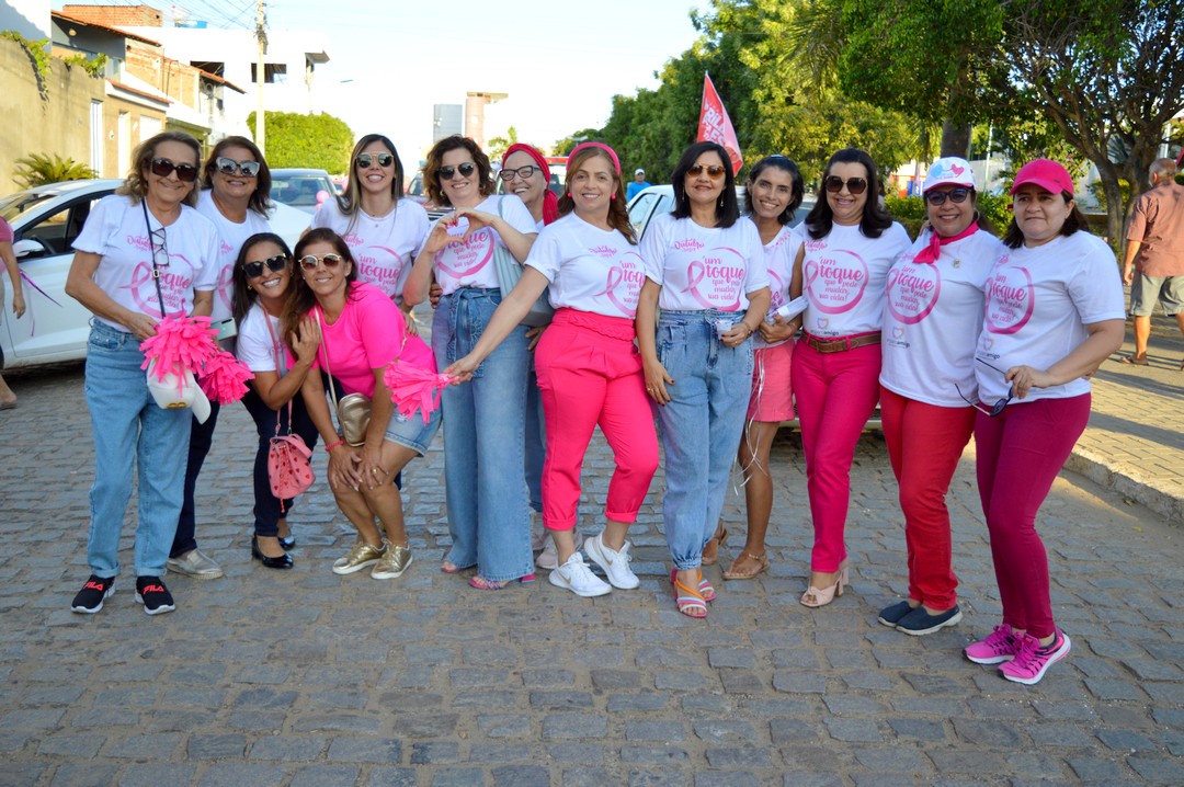 Carreata leva ação educativa contra o câncer de mama às ruas de ST