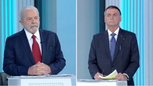 Bolsonaro foge do debate sobre propostas e investe em distorções