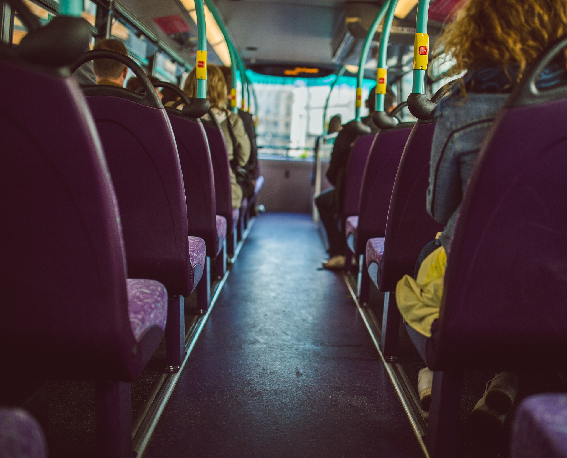 Moradores esperam até 2h por ônibus em Serra Talhada