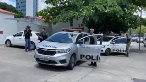 Farmácia é assaltada na frente de área de votação