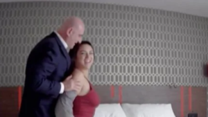 Político americano lança candidatura com vídeo pornô e choca internet