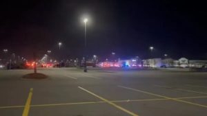 Atirador provoca tiroteio em supermercado Walmart nos Estados Unidos