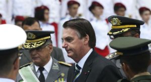 Bolsonaro se reúne com as Forças Armadas no Palácio da Alvorada