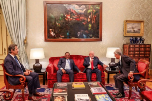 Lula se reúne com líderes de Portugal e Moçambique em Lisboa