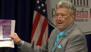 Deputado é reeleito nos Estados Unidos, mas morreu há 1 mês