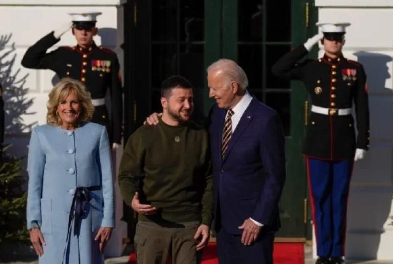 EUA aprovam pacote de US$ 45 bilhões à Ucrânia após visita de Zelensky 1 EUA aprovam pacote de US$ 45 bilhões à Ucrânia após visita de Zelensky