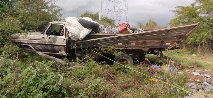 Motorista pajeuzeiro tem corpo ejetado e morre após colisão