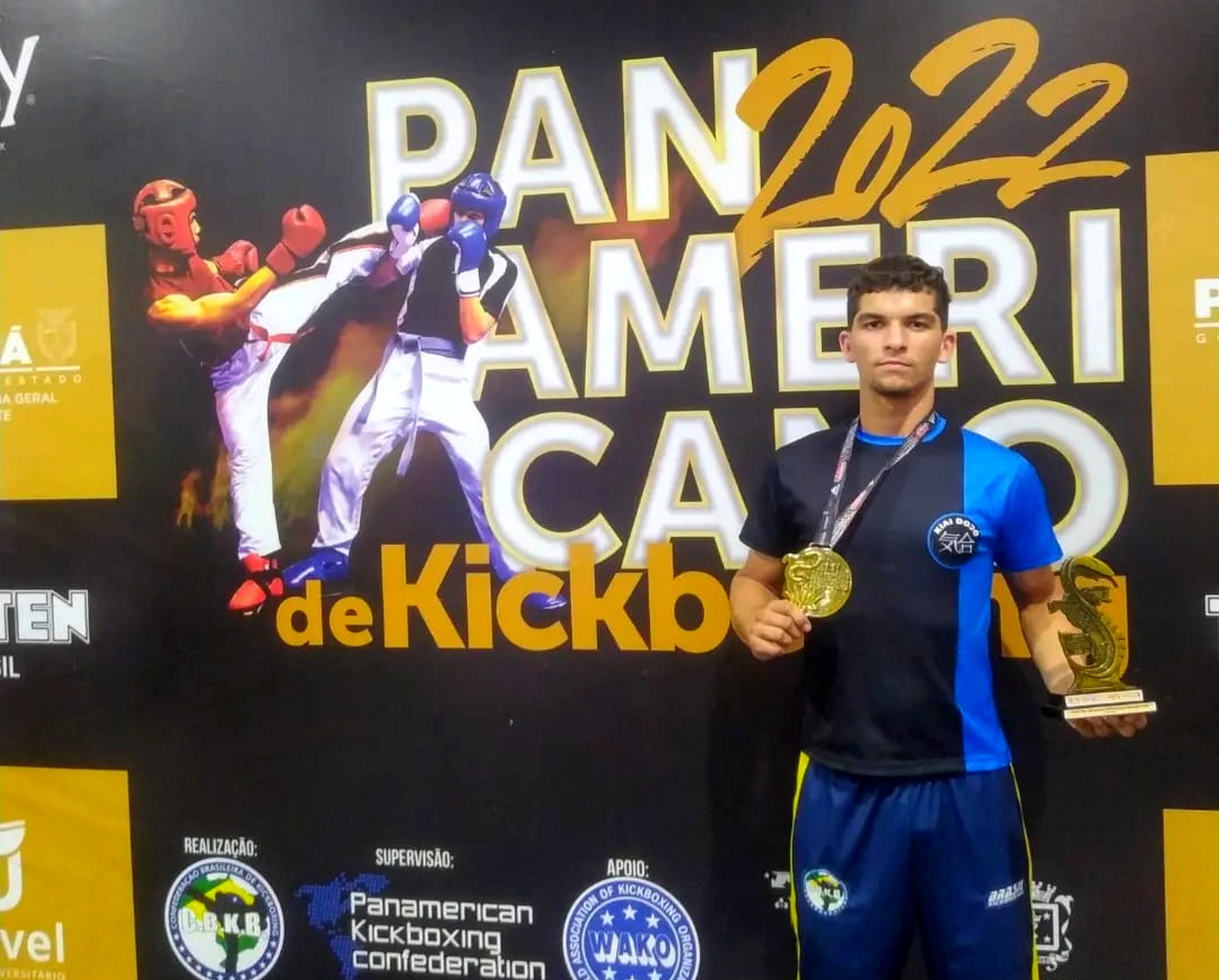 Atleta com raízes em ST é campeão Pan-Americano de Kickboxing