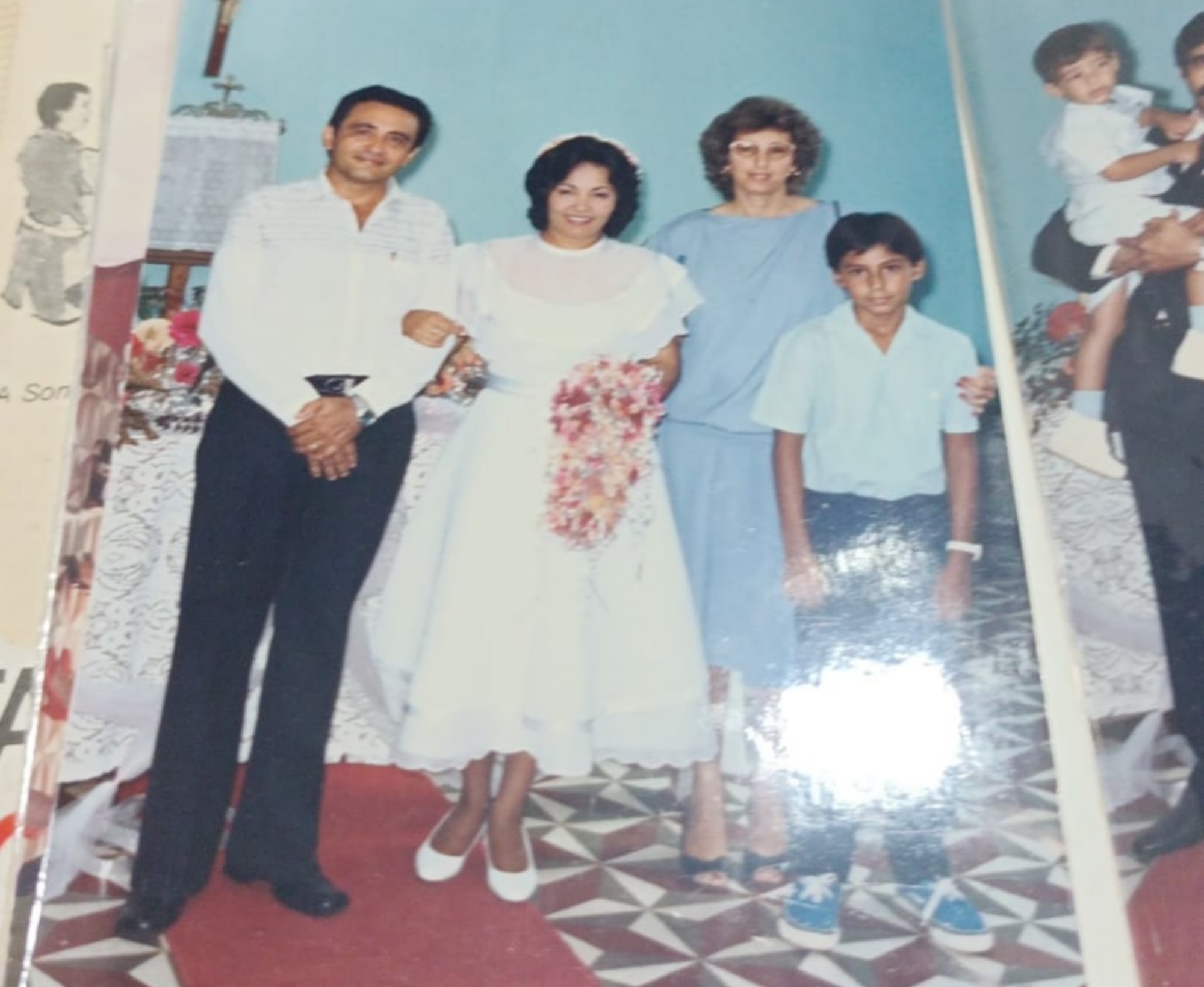 Vestido de noiva une gerações há 35 anos em ST e emociona