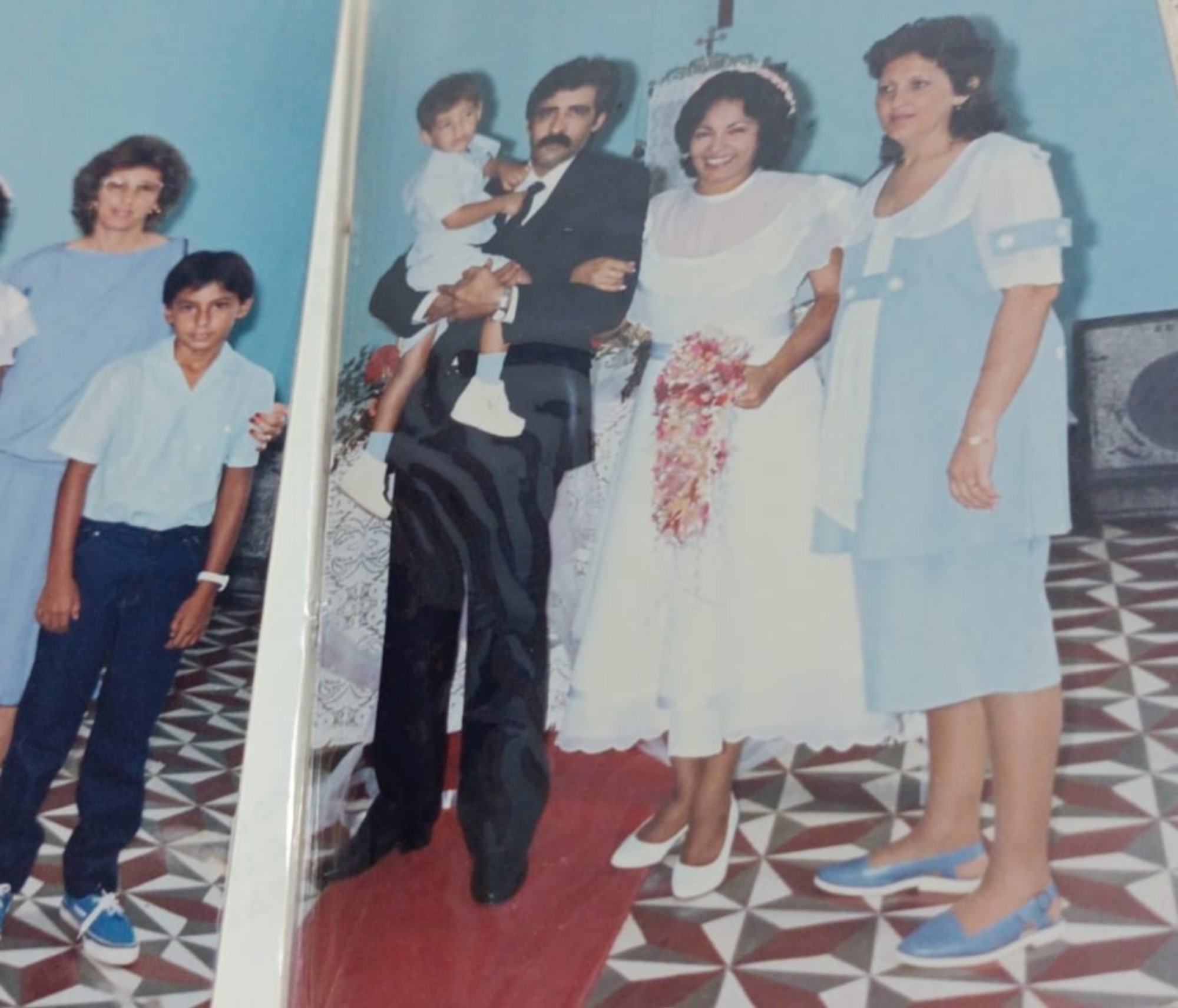 Vestido de noiva une gerações há 35 anos em ST e emociona