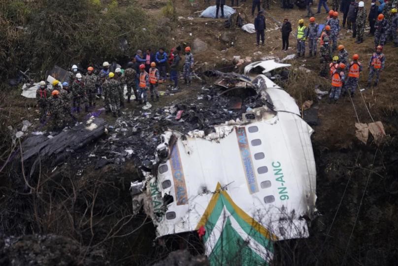 Passageiro filma queda de dentro do avião no Nepal