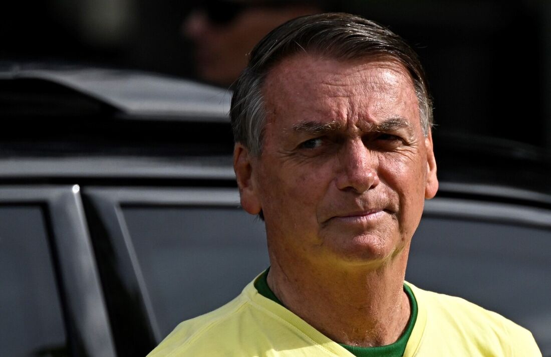 Bolsonaro gastou quase o triplo do que havia sido divulgado