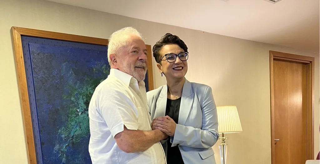 Paraibana Taciana Medeiros toma posse como presidente do Banco do Brasil