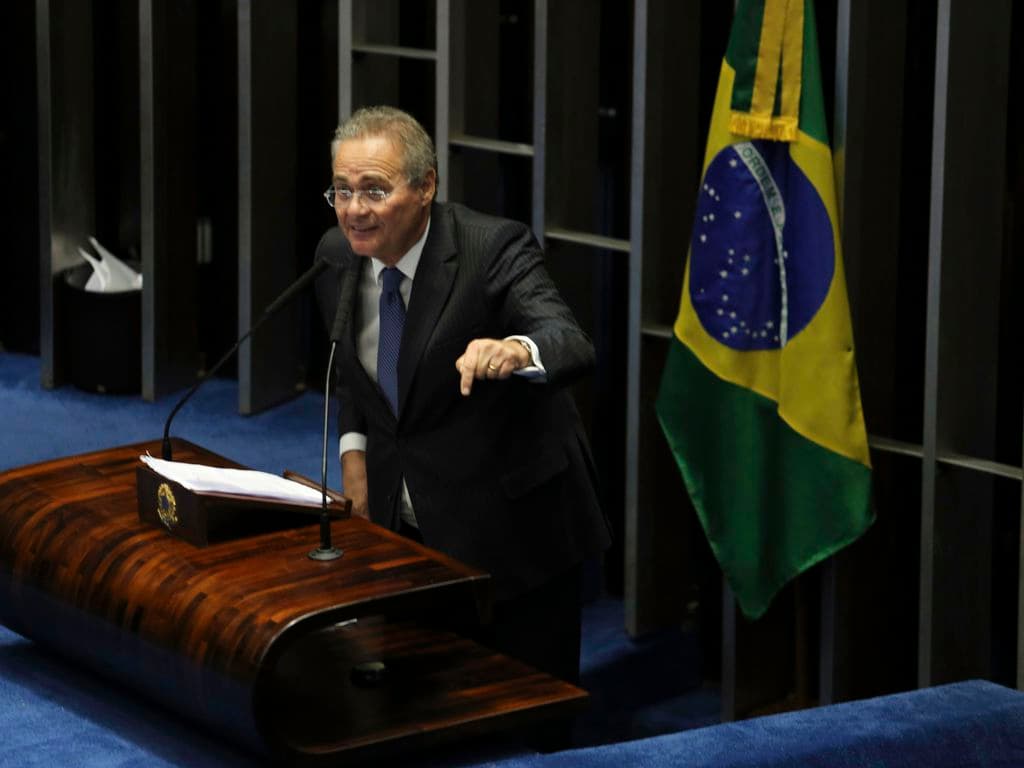 Renan Calheiros fará petição para que Bolsonaro seja investigado em inquérito