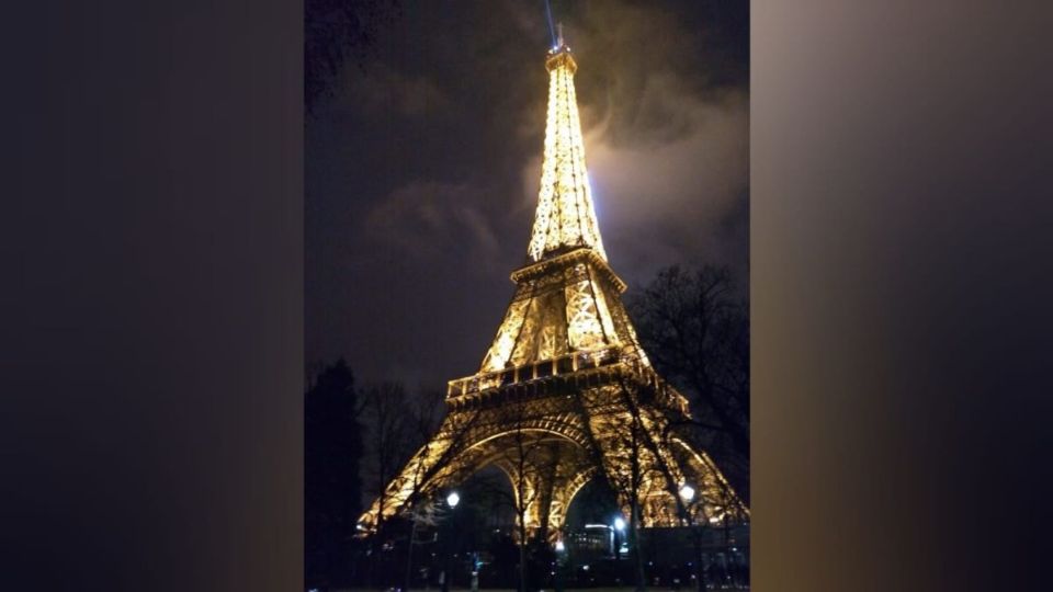 Brasileira é estuprada aos pés da Torre Eiffel; irmã também foi abusada