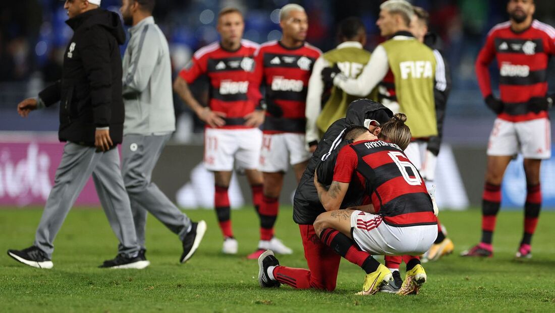 Confira os memes após a derrota do Flamengo por 3x2 para o Al Hilal
