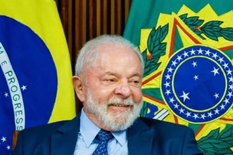 'Se a meta de inflação está errada, muda-se a meta', diz Lula