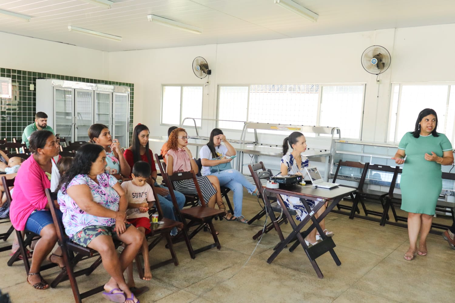 Santa Cruz reúne famílias que serão beneficiadas