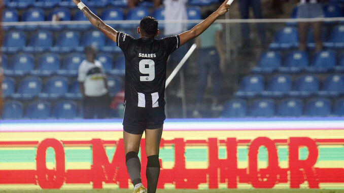 Botafogo espanta crise e aplica goleada de 7x1