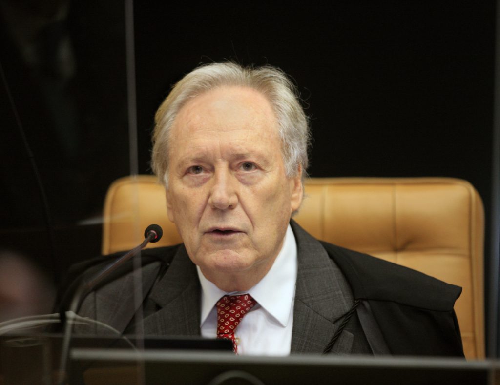 Ministro Ricardo Lewandowski vai antecipar aposentadoria no STF