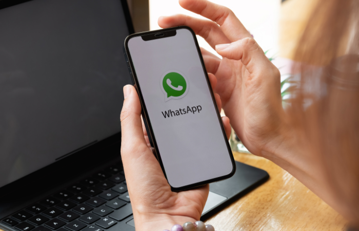 WhatsApp vai permitir mesma conta em até 4 celulares