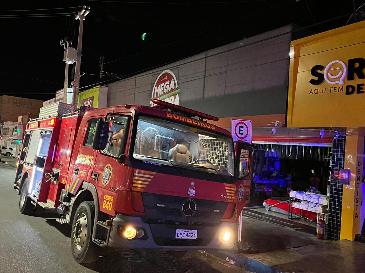 Incêndio consome loja na Rua Enock Ignácio em ST nesta 3ª