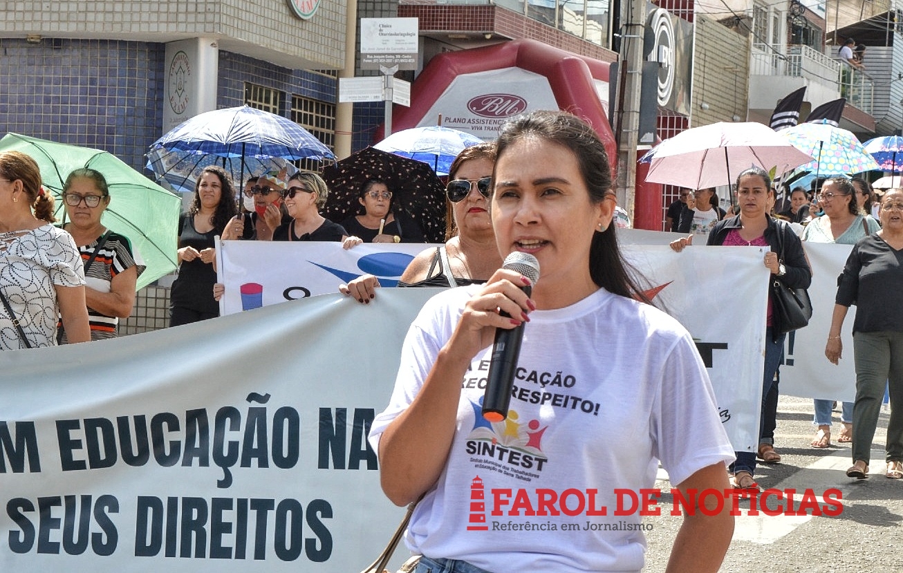 Mães de alunos lamentam falta de diálogo de Márcia