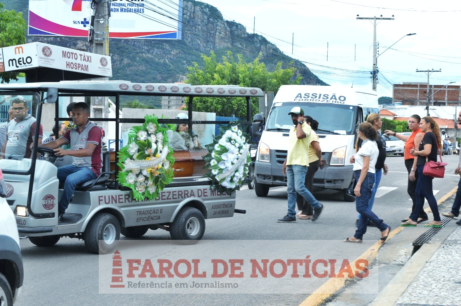 Emoção no último adeus ao músico João Guita em ST nesta 4ª