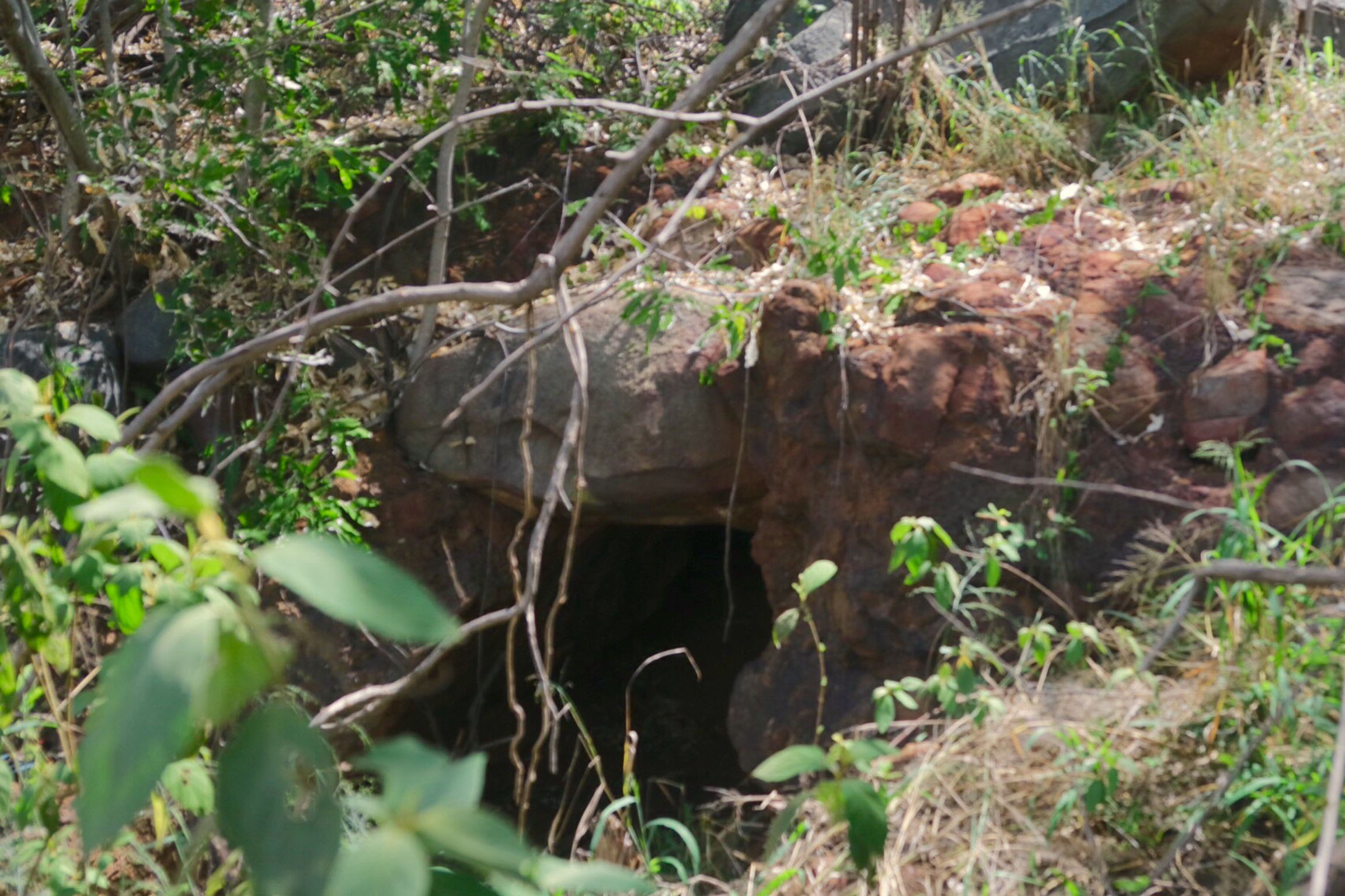 Os mistérios e lendas da Gruta do Morcego em ST