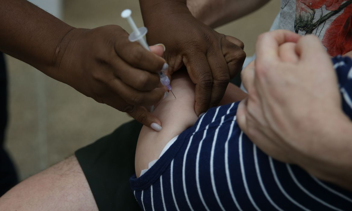 Vacinação contra gripe tem início em Caruaru