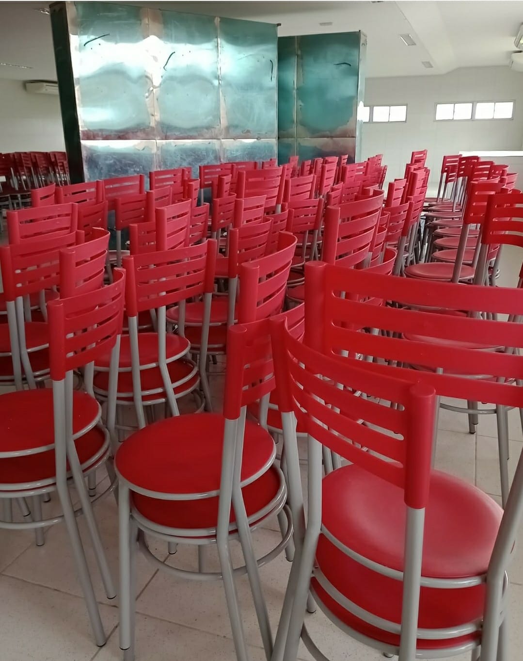 UFRPE recebe equipamentos para Restaurante Universitário em ST