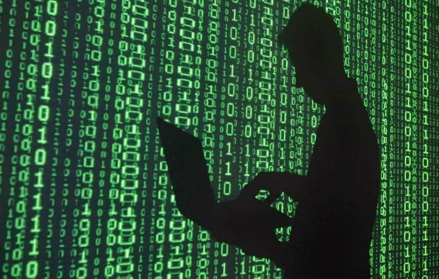 Golpistas tentam 'hackear' dados bancários de servidora em ST