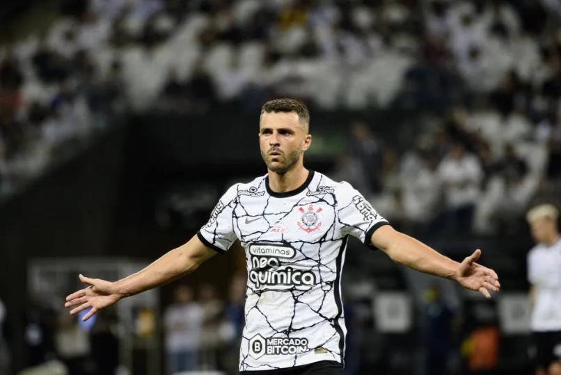 Júnior Moraes rescinde contrato com o Corinthians