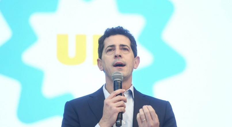 Filho de vítimas da ditadura se candidata à Presidência da Argentina