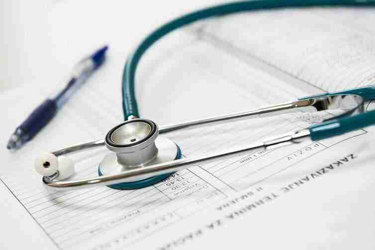 Moradores denunciam falta de médico em UBS de Serra Talhada