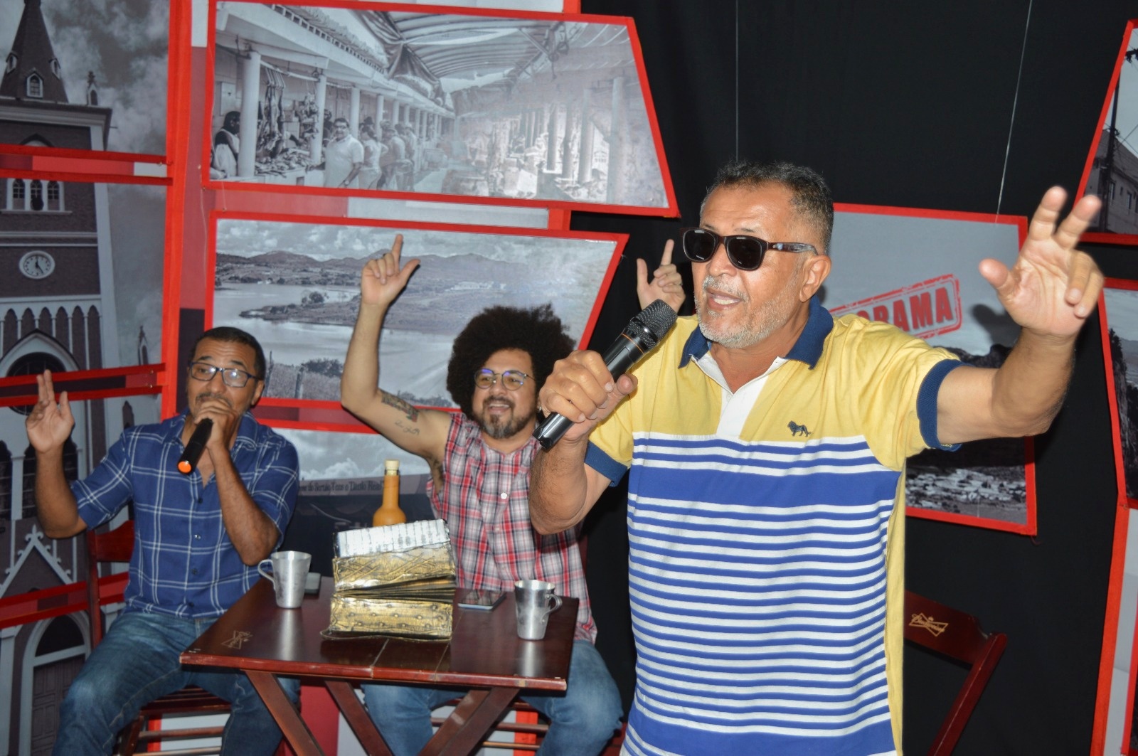 Forrozeiro festeja 50 anos de música na TV FAROL