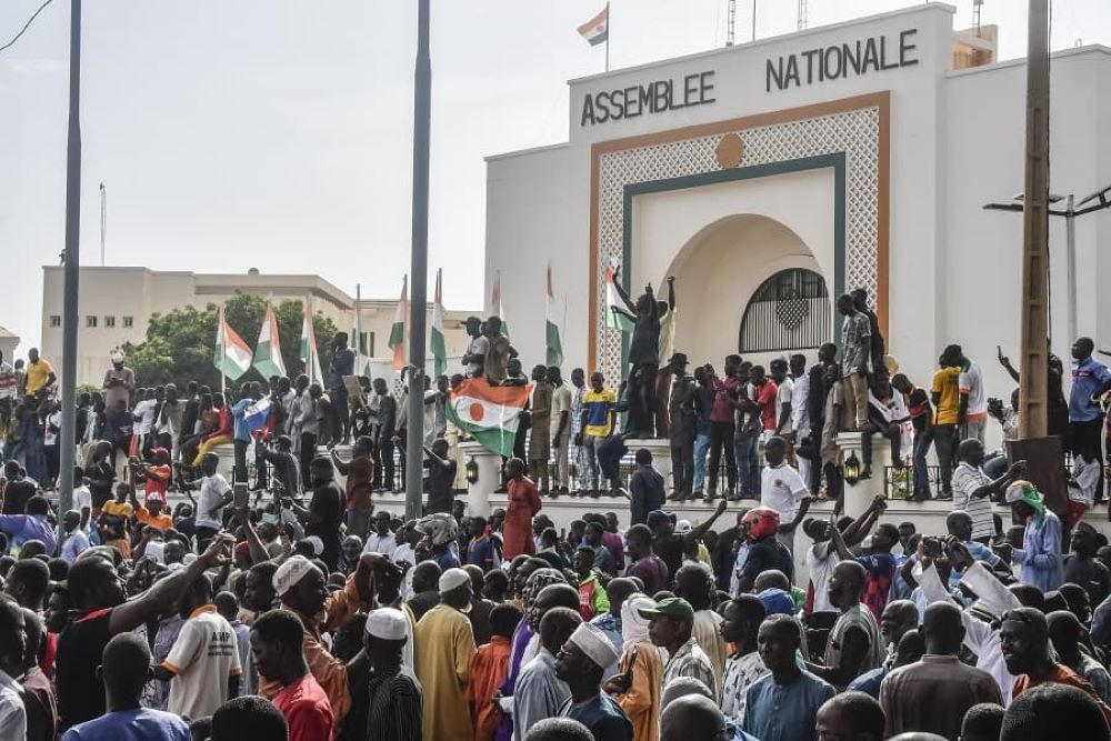Golpe de estado Golpistas do Níger acusam França de querer 'intervir militarmente'