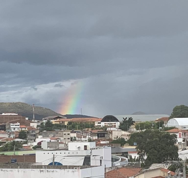 Serra fecha a tarde com nova pancada de chuvas; veja o vídeo