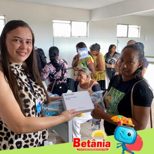 Betânia realiza entrega de kit 'TV Digital'