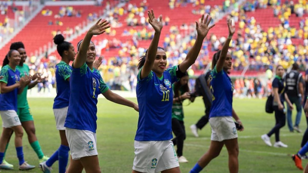 Jogos do Brasil na Copa do Mundo feminina mudam expediente em órgãos públicos