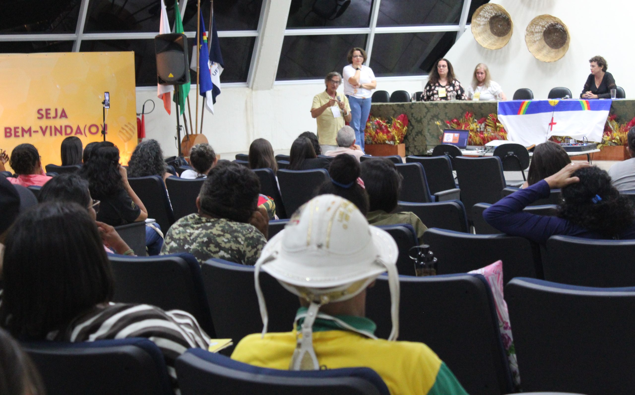 1º Encontro de Criadoras de Abelhas em ST foi um sucesso