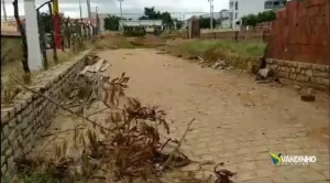 Leitor cobra respostas sobre obra abandonada em Serra Talhada