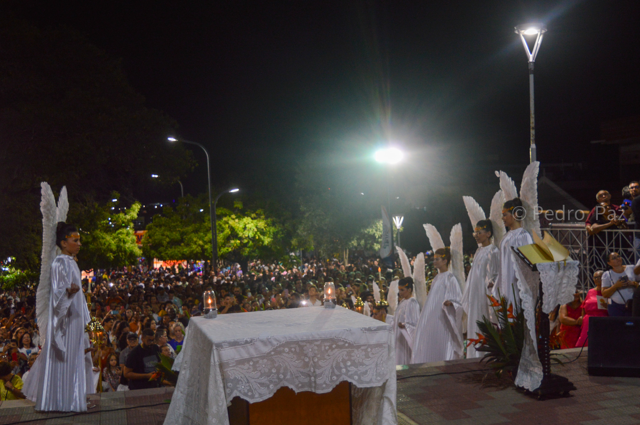 Procissão marca abertura da Festa da Penha em Serra Talhada