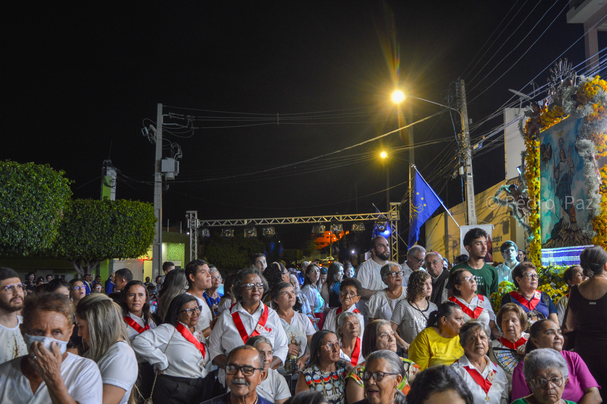 Procissão marca abertura da Festa da Penha em Serra Talhada