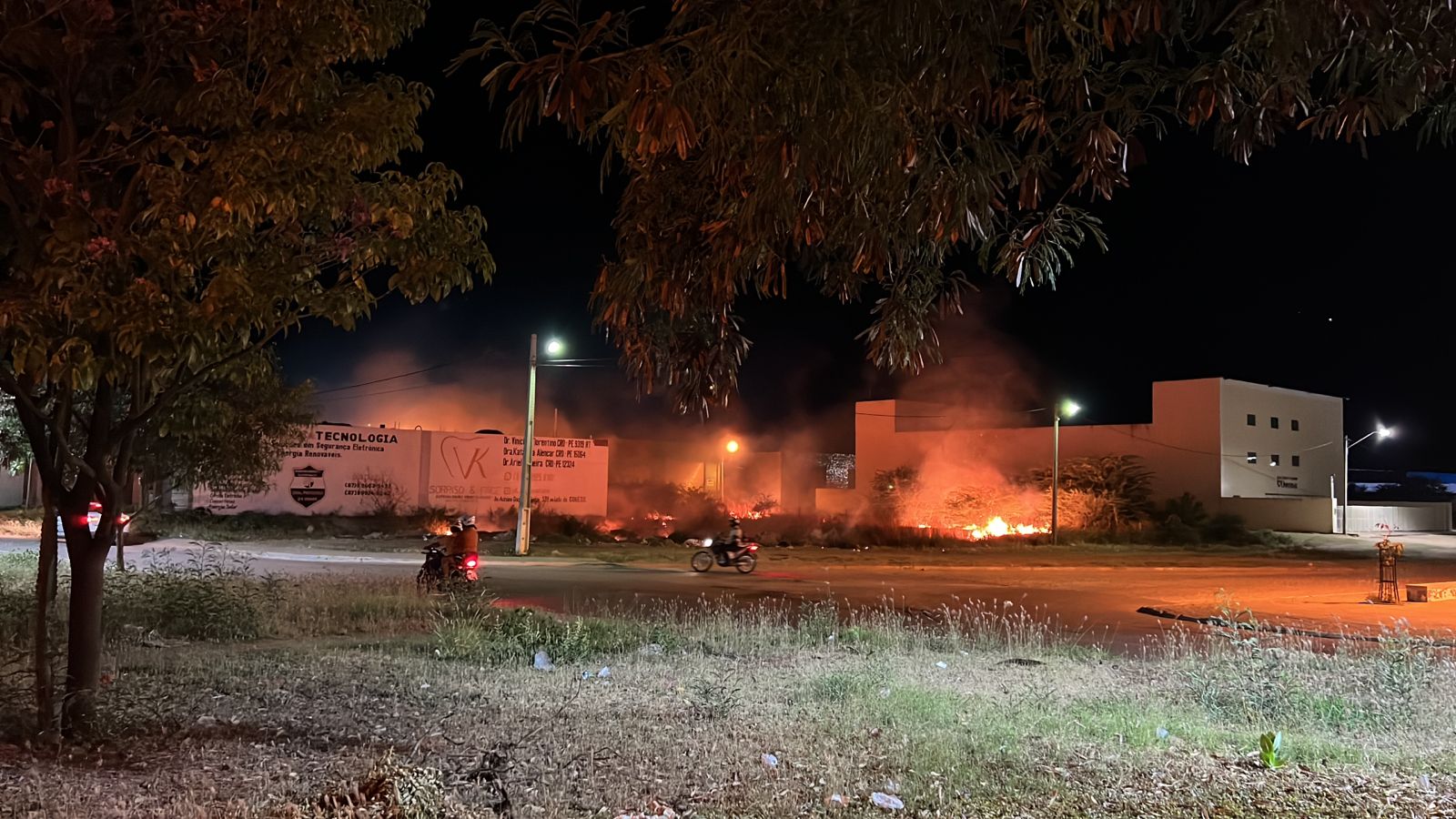 Leitores do Farol flagram incêndio no Anel Viário de ST