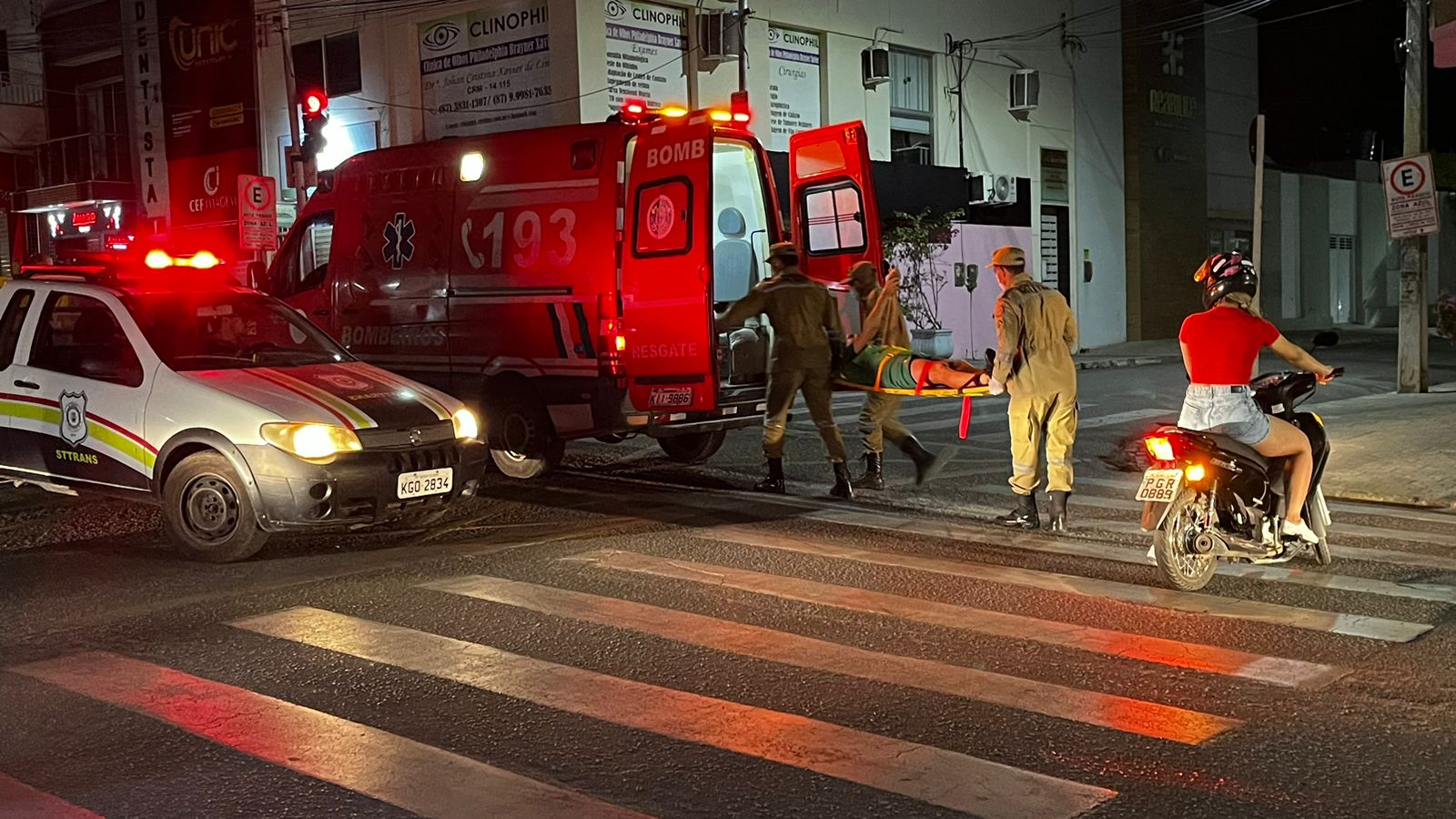 Pai e filho se envolvem em acidente com ciclista no Centro de ST