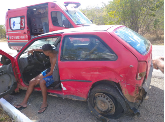 Colisão violenta entre carros deixa vítimas na 232, em ST