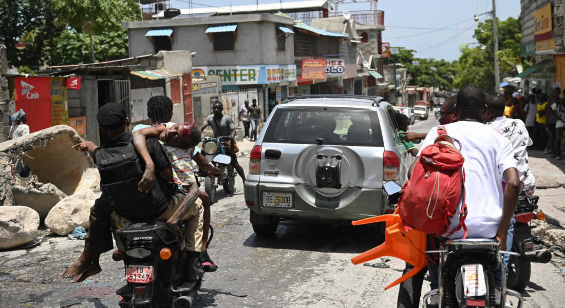 Em um dia, mais de 3 mil pessoas fogem de bairro na capital do Haiti