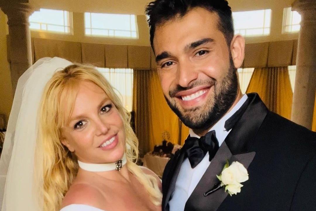 Britney Spears se divorcia após 1 ano e dois meses de casamento