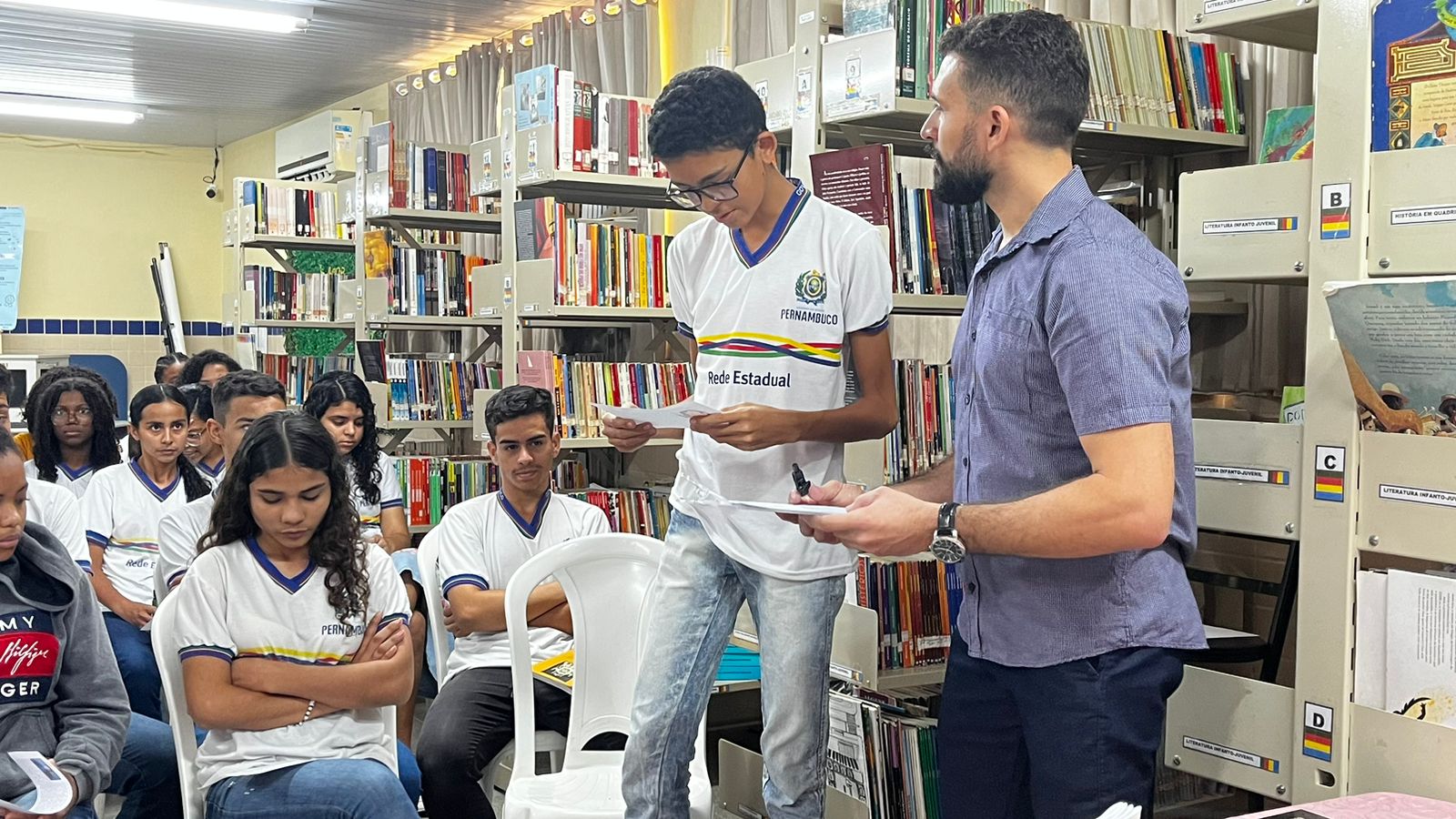 Escola de ST estimula produção literária de jovens escritores